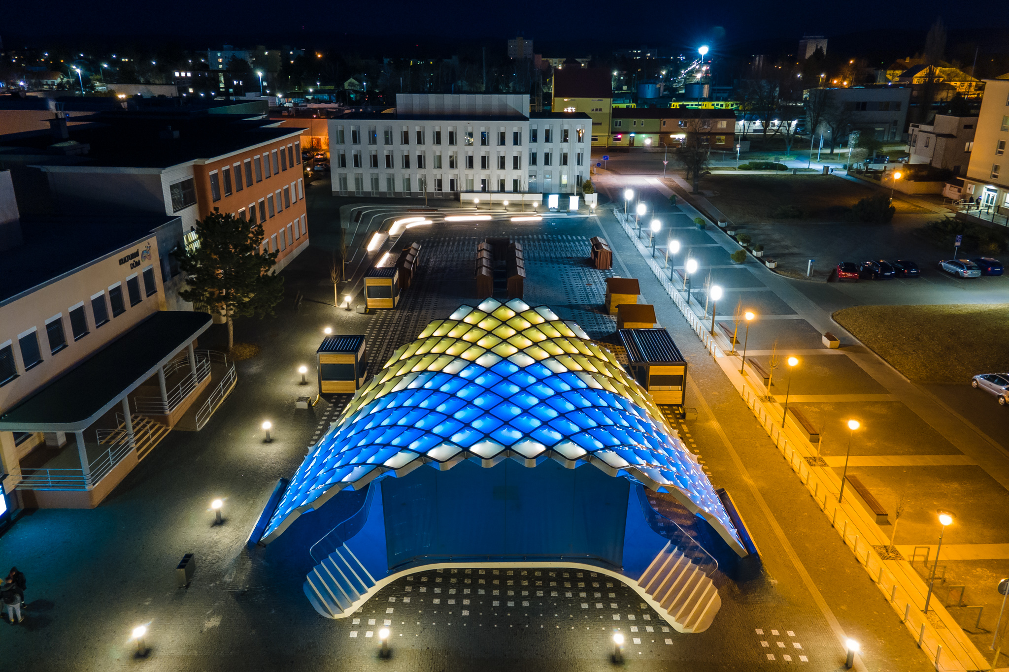 Pódium z plexi ve Veselí nad Moravou